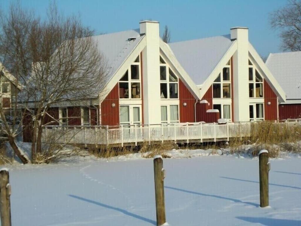 Ferienhaus Mit Wasserterrasse - Mit Sauna Und Kamin - Inklusive Nebenkosten Wendisch Rietz Exterior photo